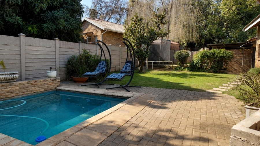 3 Bedroom Property for Sale in Safari Gardens North West